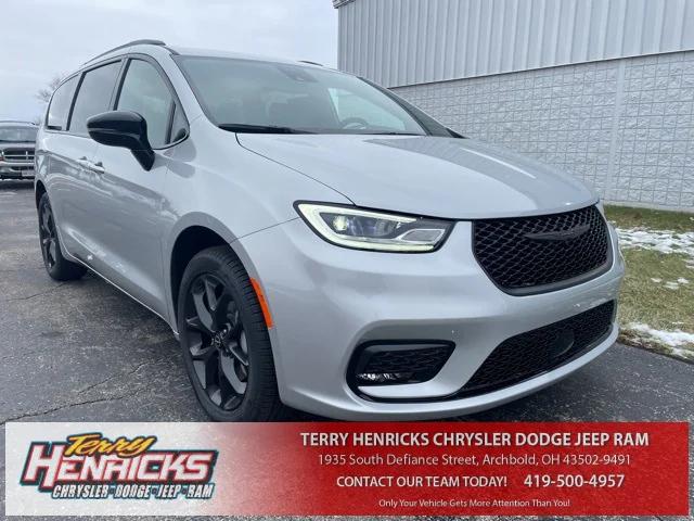 2026 Chrysler Pacifica PACIFICA SELECT AWD