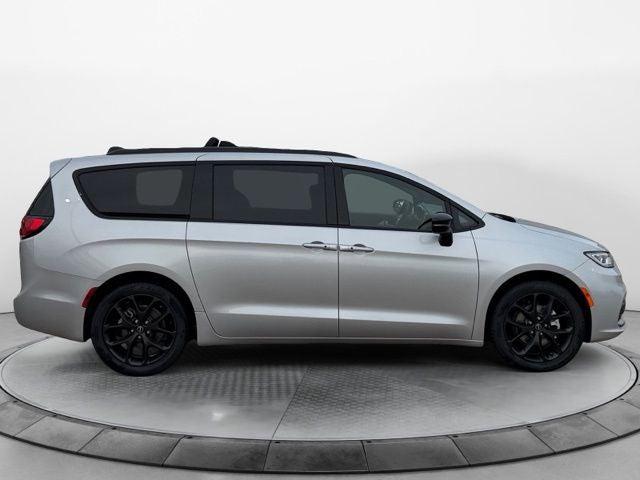 2026 Chrysler Pacifica PACIFICA LIMITED 2026 Chrysler Pacifica PACIFICA LIMITED