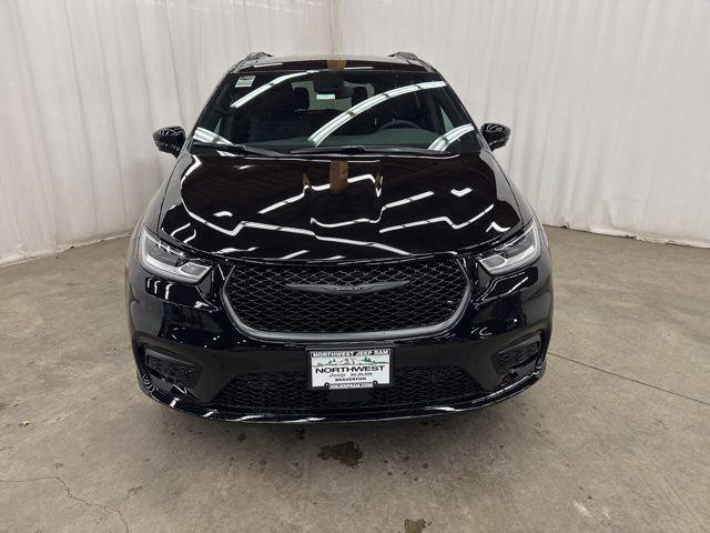 2026 Chrysler Pacifica PACIFICA SELECT AWD 2026 Chrysler Pacifica PACIFICA SELECT AWD