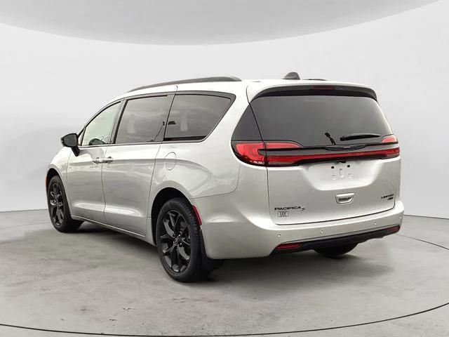 2026 Chrysler Pacifica Limited AWD