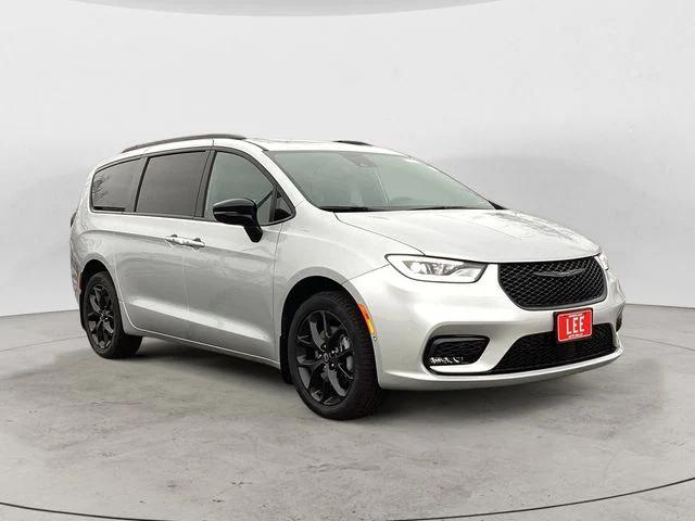 2026 Chrysler Pacifica Limited AWD