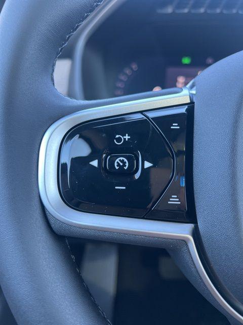 2026 Volvo XC90 Plus, B6 AWD Gas (mild hybrid), Gasoline, Bright, 7 Seats
