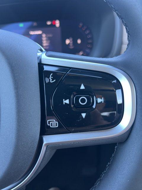 2026 Volvo XC90 Plus, B6 AWD Gas (mild hybrid), Gasoline, Bright, 7 Seats