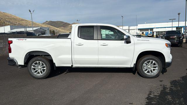 2026 Chevrolet Silverado 1500 4WD Double Cab Standard Bed LT with 2FT