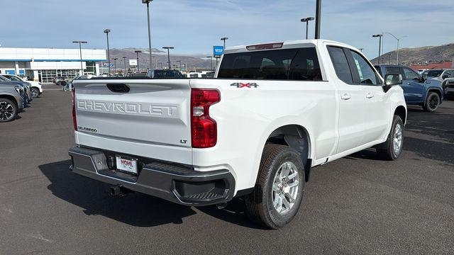 2026 Chevrolet Silverado 1500 4WD Double Cab Standard Bed LT with 2FT