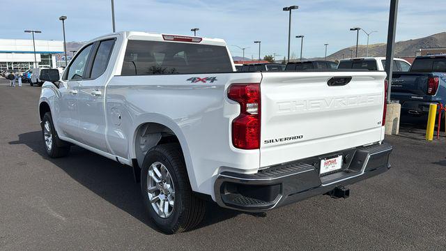 2026 Chevrolet Silverado 1500 4WD Double Cab Standard Bed LT with 2FT