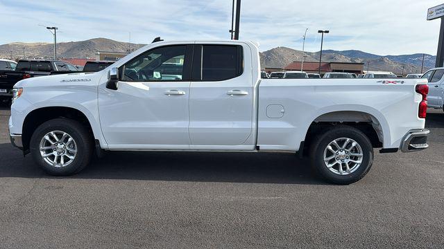 2026 Chevrolet Silverado 1500 4WD Double Cab Standard Bed LT with 2FT