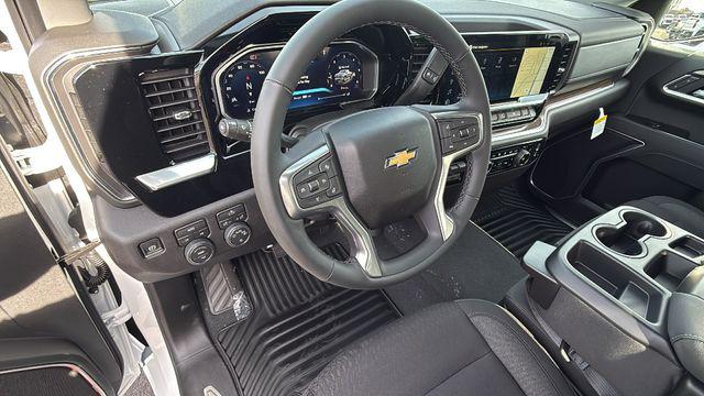 2026 Chevrolet Silverado 1500 4WD Double Cab Standard Bed LT with 2FT