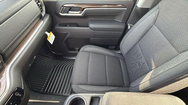 2026 Chevrolet Silverado 1500 4WD Double Cab Standard Bed LT with 2FT
