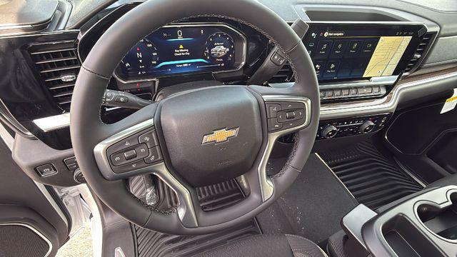 2026 Chevrolet Silverado 1500 4WD Double Cab Standard Bed LT with 2FT