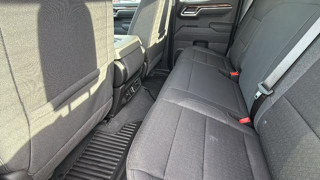 2026 Chevrolet Silverado 1500 4WD Double Cab Standard Bed LT with 2FT
