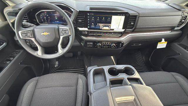 2026 Chevrolet Silverado 1500 4WD Double Cab Standard Bed LT with 2FT