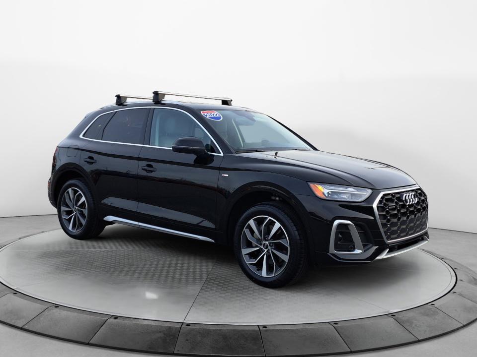 2022 Audi Q5 Premium's photo