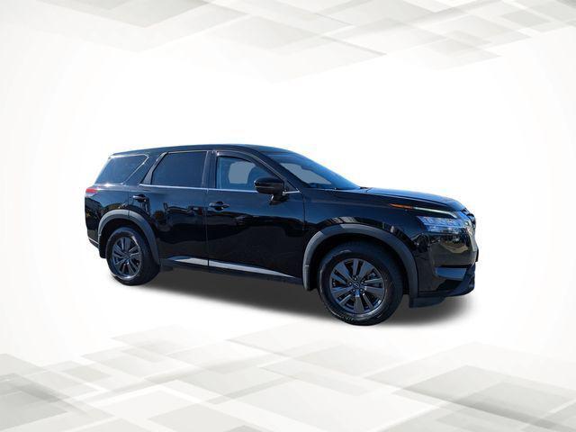 2022 Nissan Pathfinder S 2WD