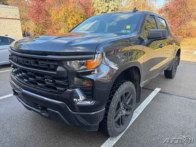 2022 Chevrolet Silverado 1500 4WD Crew Cab Short Bed Custom