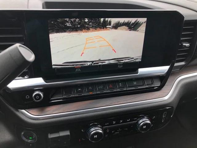 2025 GMC Sierra 1500 4WD Crew Cab Short Box SLT