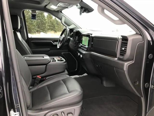 2025 GMC Sierra 1500 4WD Crew Cab Short Box SLT