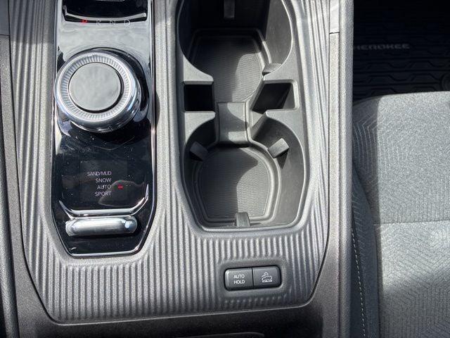 2026 Jeep Cherokee Laredo 4x4