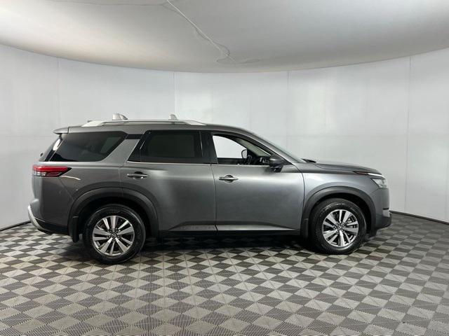 2022 Nissan Pathfinder SL 2WD 2022 Nissan Pathfinder SL 2WD
