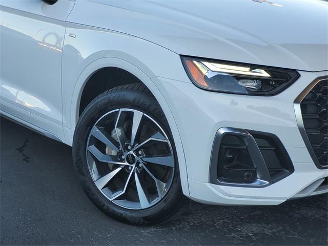 2024 Audi Q5 Premium Plus 45 TFSI S line quattro 2024 Audi Q5 Premium Plus 45 TFSI S line quattro