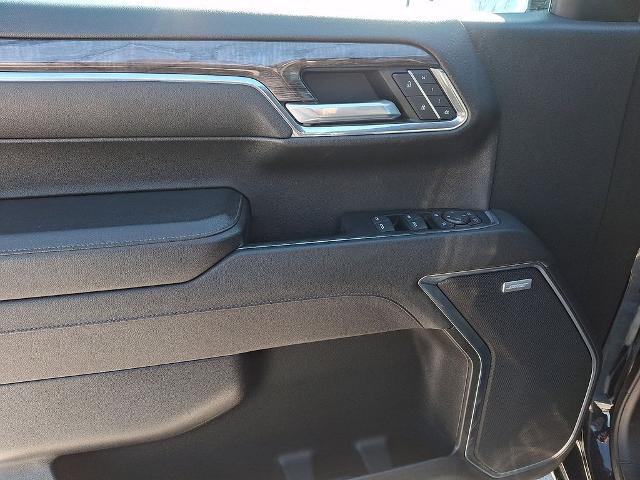 2023 Chevrolet Silverado 1500 4WD Crew Cab Short Bed LTZ