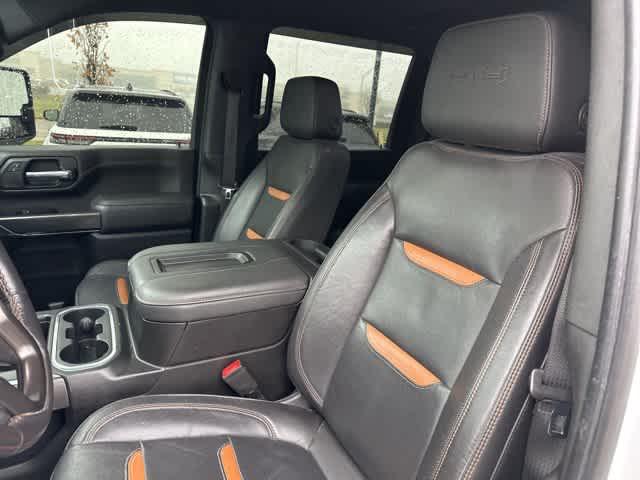 2022 GMC Sierra 2500HD 4WD Crew Cab Standard Bed AT4 2022 GMC Sierra 2500HD 4WD Crew Cab Standard Bed AT4