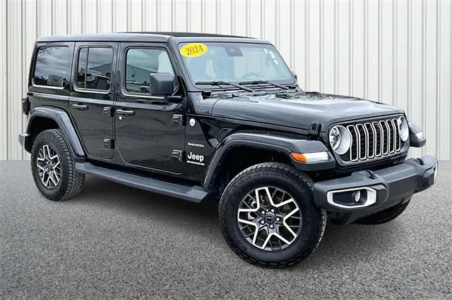 2024 Jeep Wrangler 4-Door Sahara 4x4