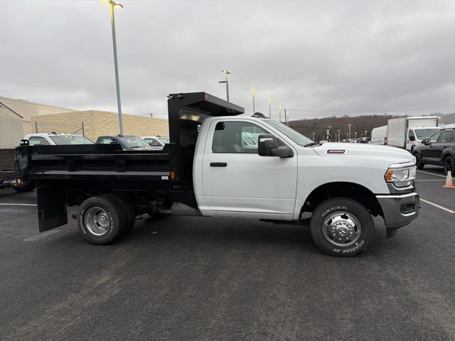 2024 RAM Ram 3500 Chassis Cab RAM 3500 TRADESMAN CHASSIS REGULAR CAB 4X4 60 CA