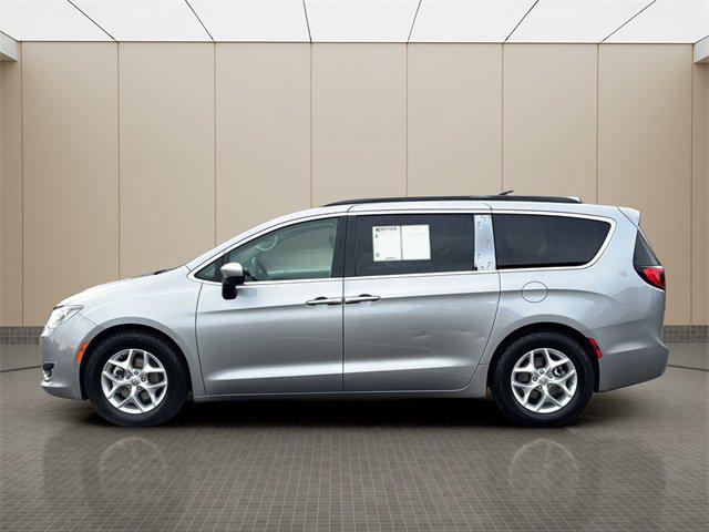2017 Chrysler Pacifica Touring Plus 2017 Chrysler Pacifica Touring Plus