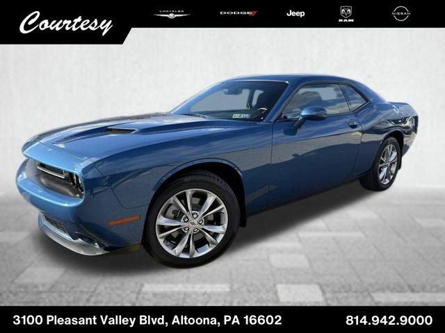 2022 Dodge Challenger SXT AWD
