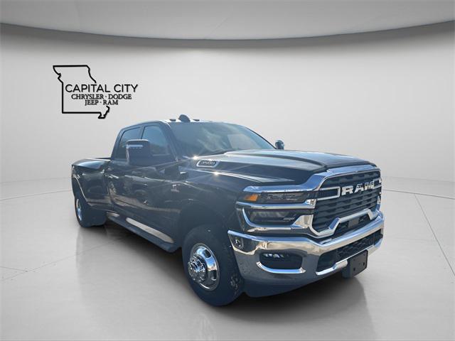 2026 RAM Ram 3500 RAM 3500 TRADESMAN CREW CAB 4X4 8 BOX