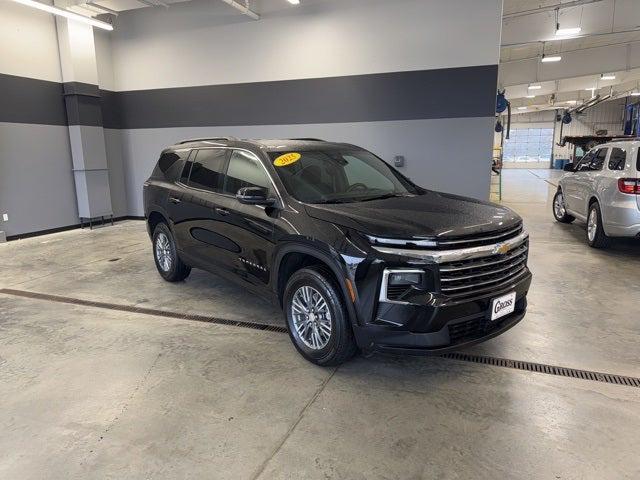 2025 Chevrolet Traverse AWD LT