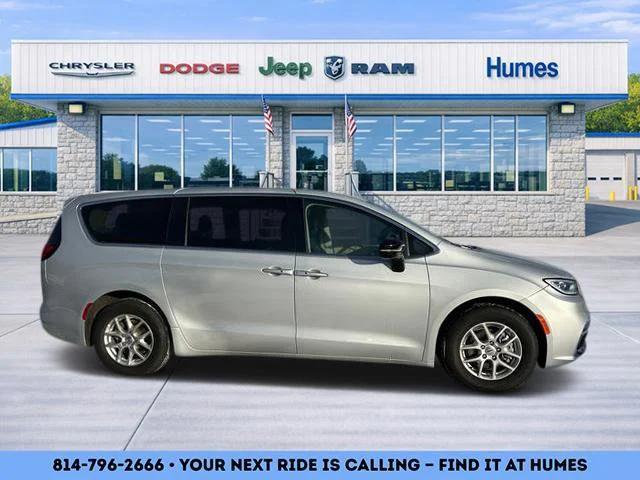 2024 Chrysler Pacifica Touring L 2024 Chrysler Pacifica Touring L