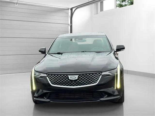 2023 Cadillac CT4 Luxury 2023 Cadillac CT4 Luxury