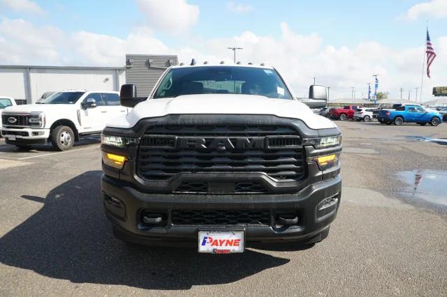 2026 RAM Ram 3500 Chassis Cab RAM 3500 TRADESMAN CREW CAB CHASSIS 4X4 60 CA 2026 RAM Ram 3500 Chassis Cab RAM 3500 TRADESMAN CREW CAB CHASSIS 4X4 60 CA