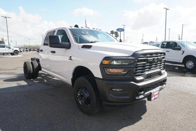 2026 RAM Ram 3500 Chassis Cab RAM 3500 TRADESMAN CREW CAB CHASSIS 4X4 60 CA 2026 RAM Ram 3500 Chassis Cab RAM 3500 TRADESMAN CREW CAB CHASSIS 4X4 60 CA