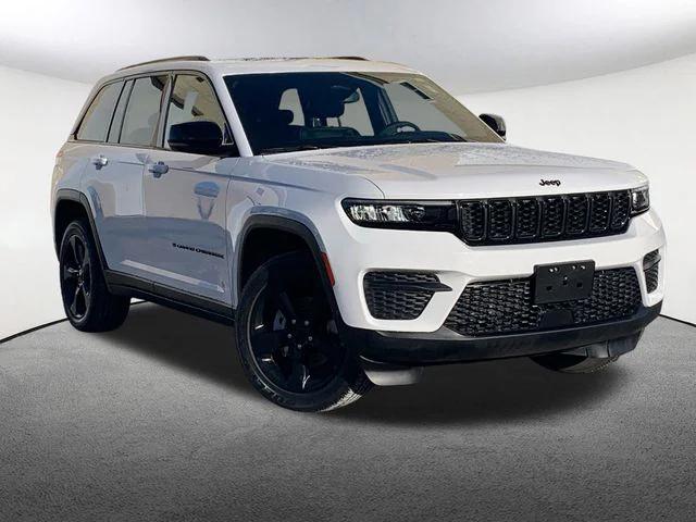 2023 Jeep Grand Cherokee Altitude 4x4