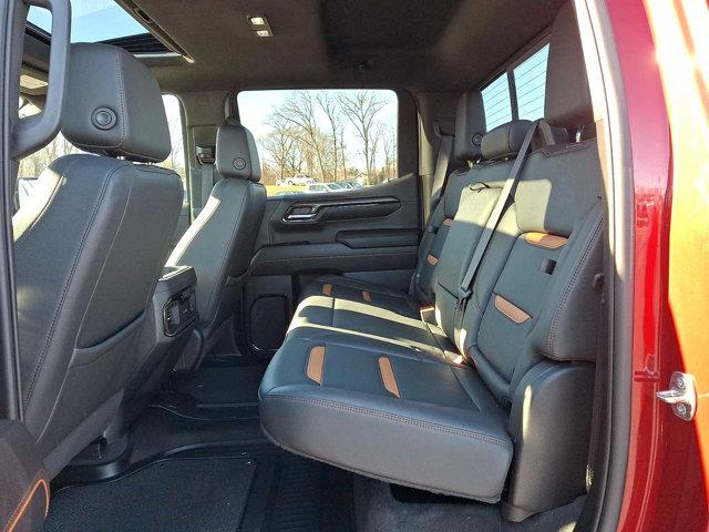 2023 GMC Sierra 1500 4WD Crew Cab Short Box AT4