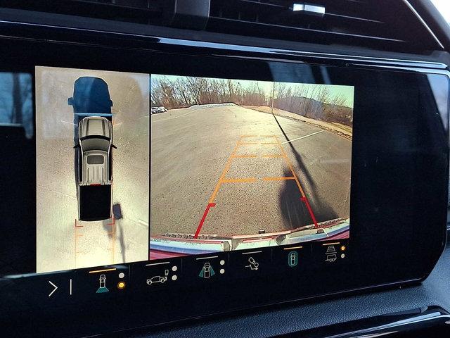 2023 GMC Sierra 1500 4WD Crew Cab Short Box AT4