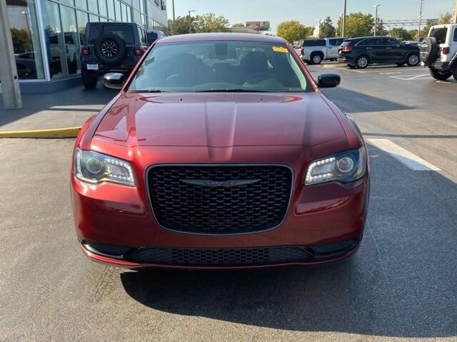 2021 Chrysler 300 Touring 2021 Chrysler 300 Touring