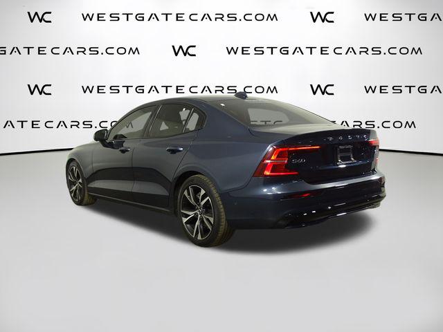 2023 Volvo S60 B5 Plus Dark Theme 2023 Volvo S60 B5 Plus Dark Theme