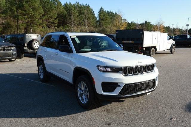 2025 Jeep Grand Cherokee GRAND CHEROKEE LAREDO X 4X4