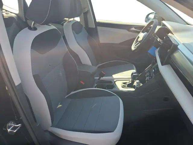 2025 Volkswagen Taos 1.5T S
