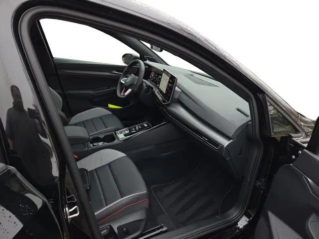 2026 Volkswagen Golf GTI SE