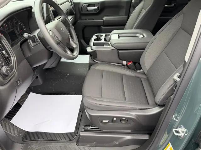 2026 Chevrolet Silverado 1500 4WD Crew Cab Short Bed Custom Trail Boss