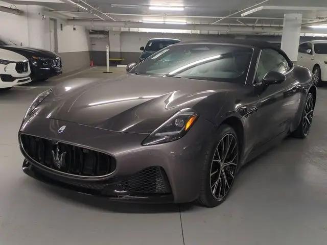 2026 Maserati GranCabrio Standard