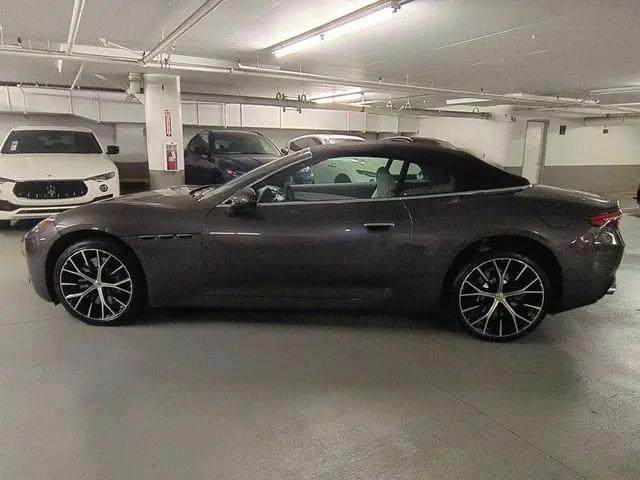 2026 Maserati GranCabrio Standard