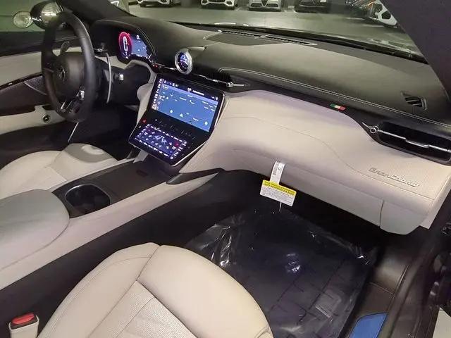 2026 Maserati GranCabrio Standard