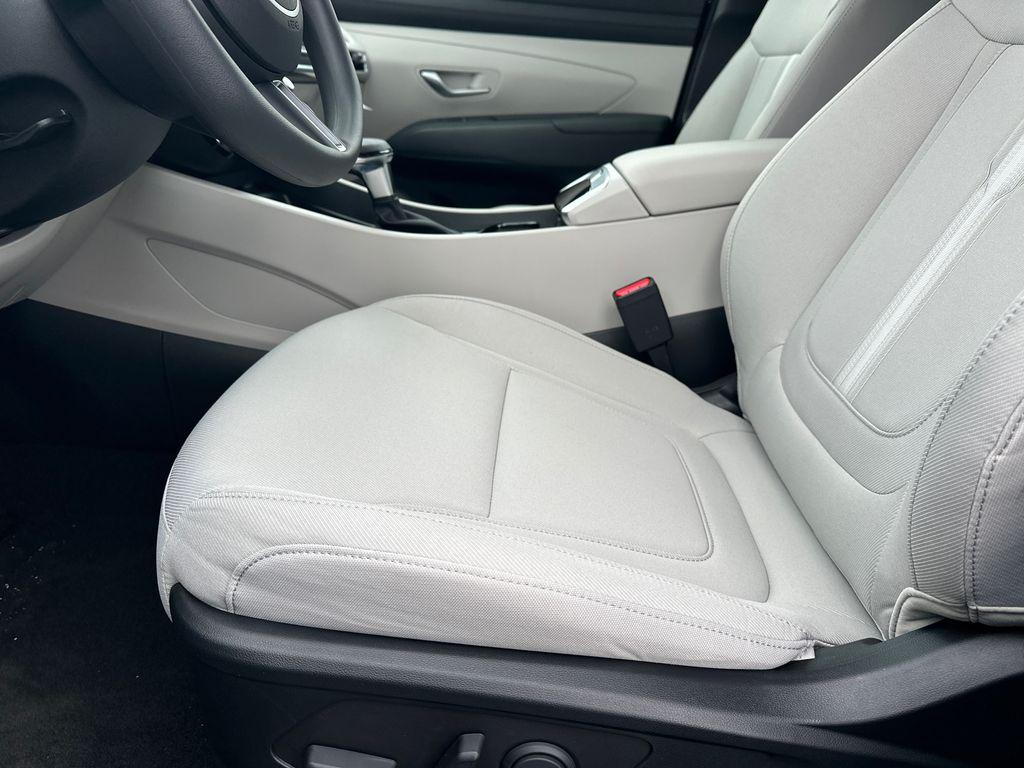 New 2026 Green Hyundai SEL FWD image 10