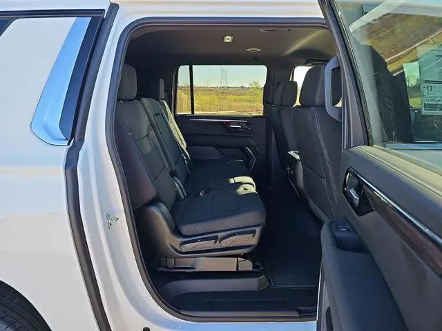 2026 Chevrolet Suburban LS, RWD